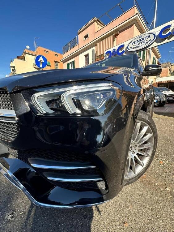 Mercedes-Benz GLE SUV 300 d 4Matic Premium del 2019 usata a Roma (2)