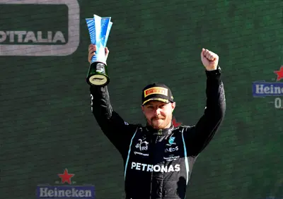 F1. Bottas potrebbe tornare in Mercedes nel 2025 al posto di Hamilton? Attenzione ad Ocon