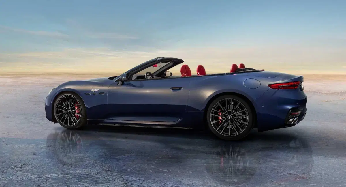 Maserati GranCabrio, motore V6 della MC20 da 442 CV e anche elettrica (8)