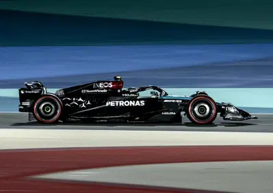 F1 2024. Mercedes è la sorpresa delle FP2 in Bahrain. Ma Hamilton e Russell sono davvero così temibili?