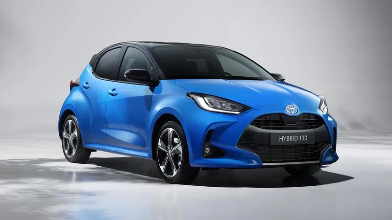 Nuova Toyota Yaris: motorizzazioni, allestimenti, optional e prezzi. Guida all&rsquo;acquisto