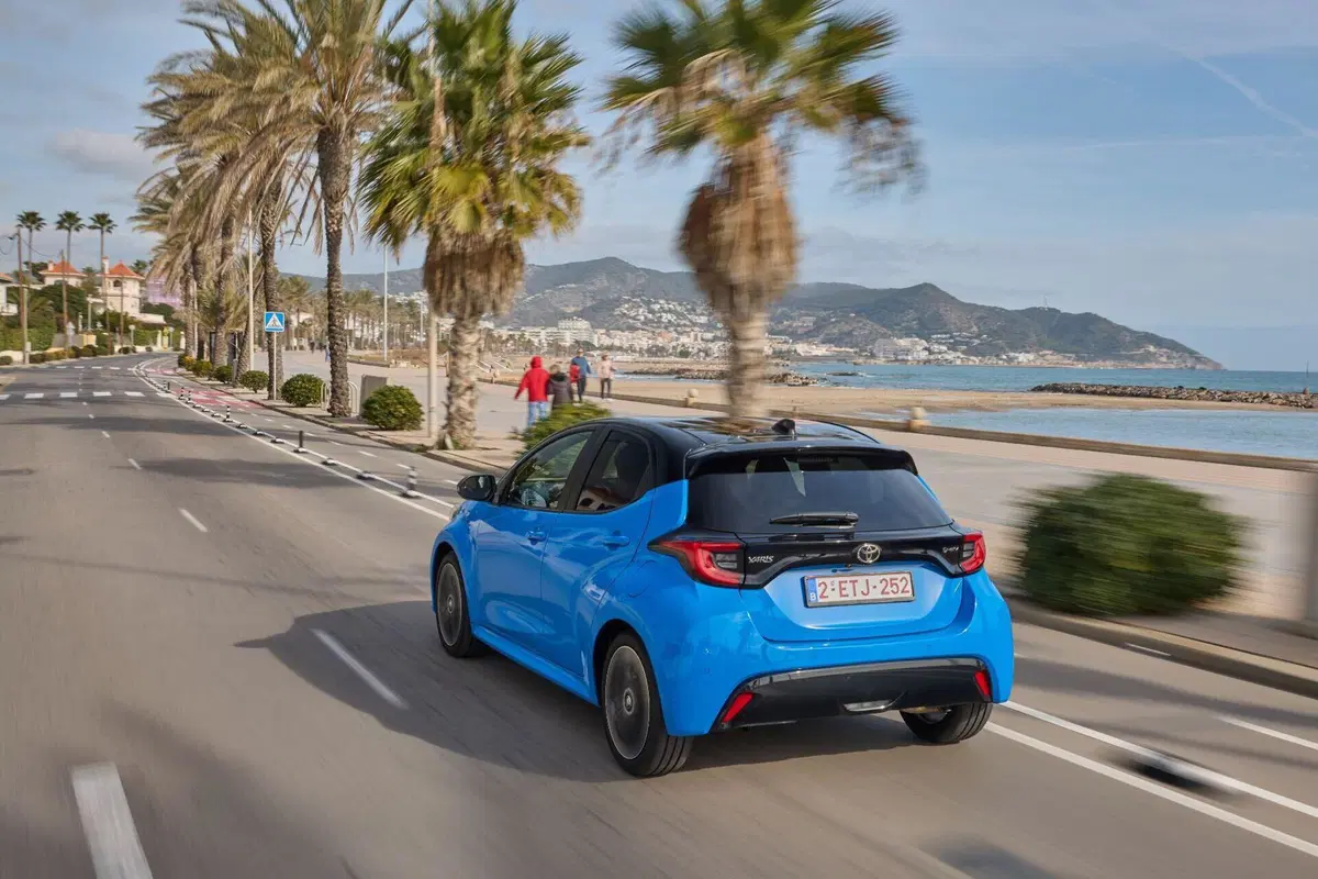 Nuova Toyota Yaris: motorizzazioni, allestimenti, optional e prezzi. Guida all’acquisto (7)