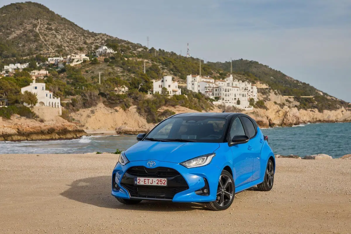 Nuova Toyota Yaris: motorizzazioni, allestimenti, optional e prezzi. Guida all’acquisto (8)