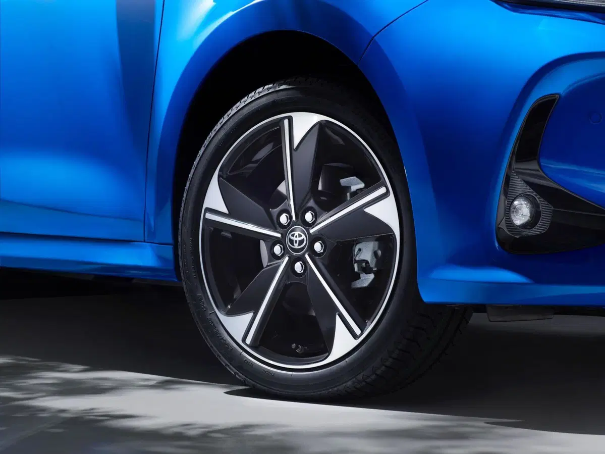 Nuova Toyota Yaris: motorizzazioni, allestimenti, optional e prezzi. Guida all’acquisto (17)