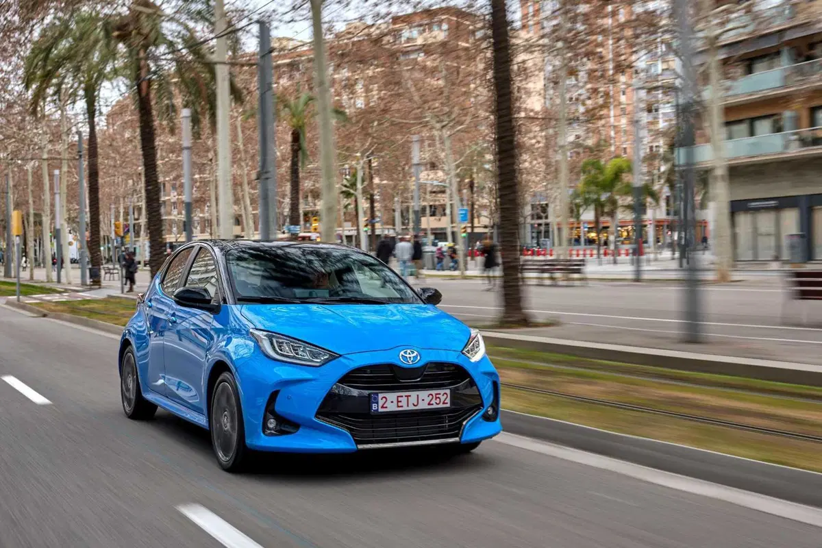 Toyota Yaris arriva a 130 CV ibridi e migliora in tutto [VIDEO] (5)