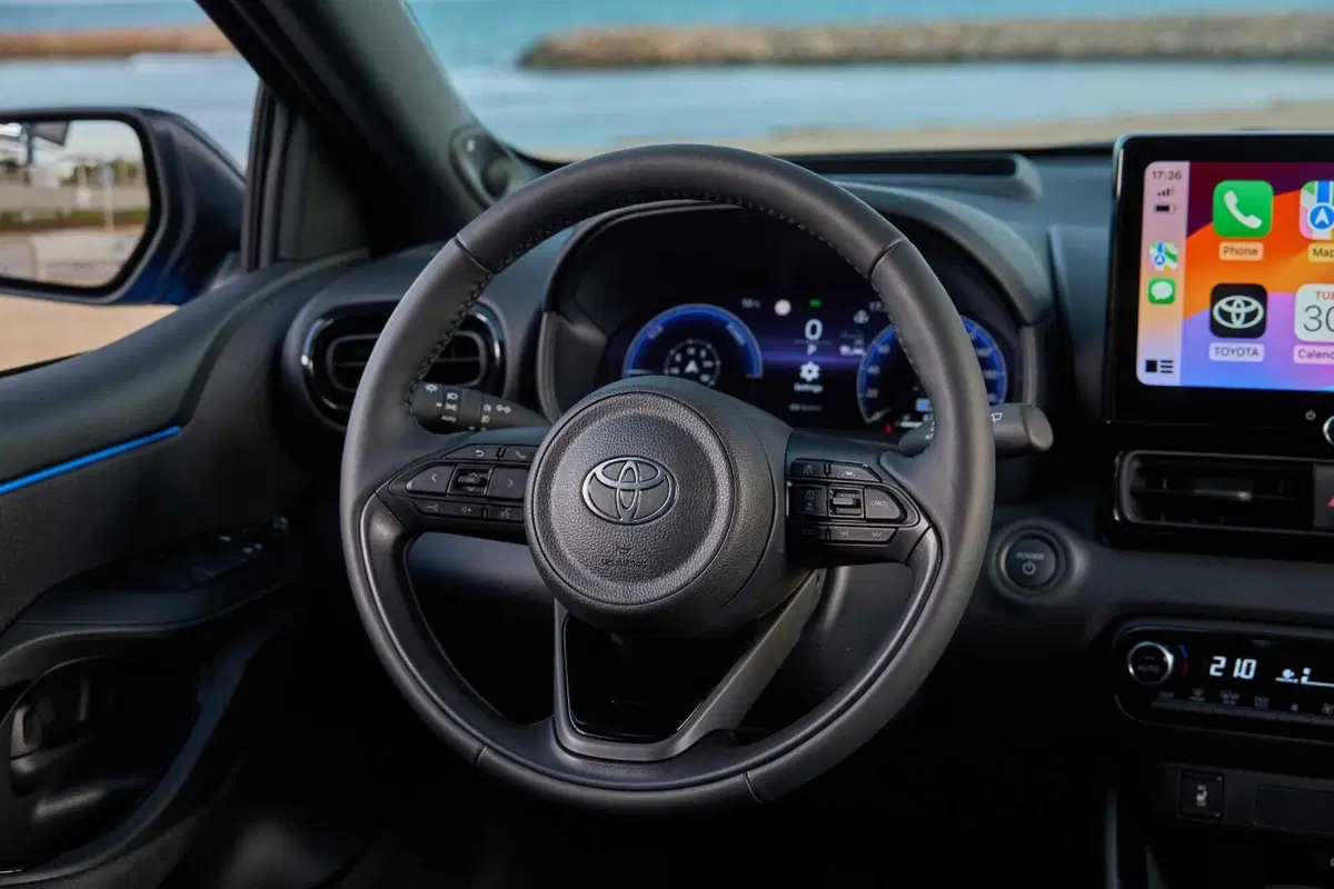 Toyota Yaris arriva a 130 CV ibridi e migliora in tutto [VIDEO] (33)