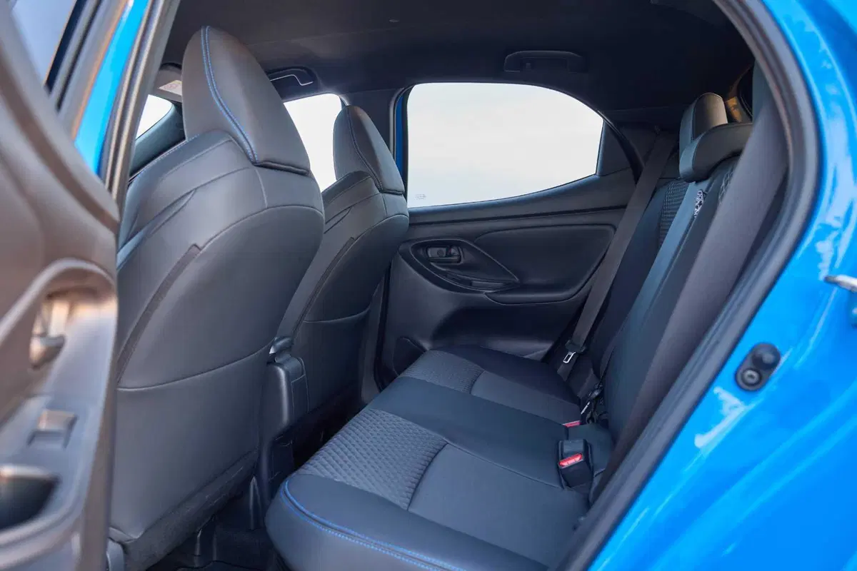 Toyota Yaris arriva a 130 CV ibridi e migliora in tutto [VIDEO] (39)
