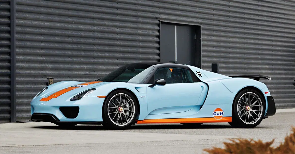 Una Porsche 918 Spyder Weissach all'asta. Preparate gli assegni