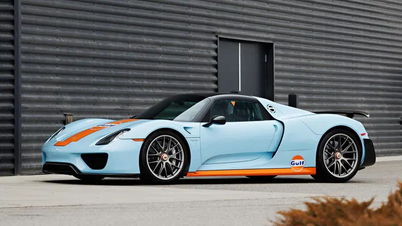 Una Porsche 918 Spyder Weissach all'asta. Preparate gli assegni