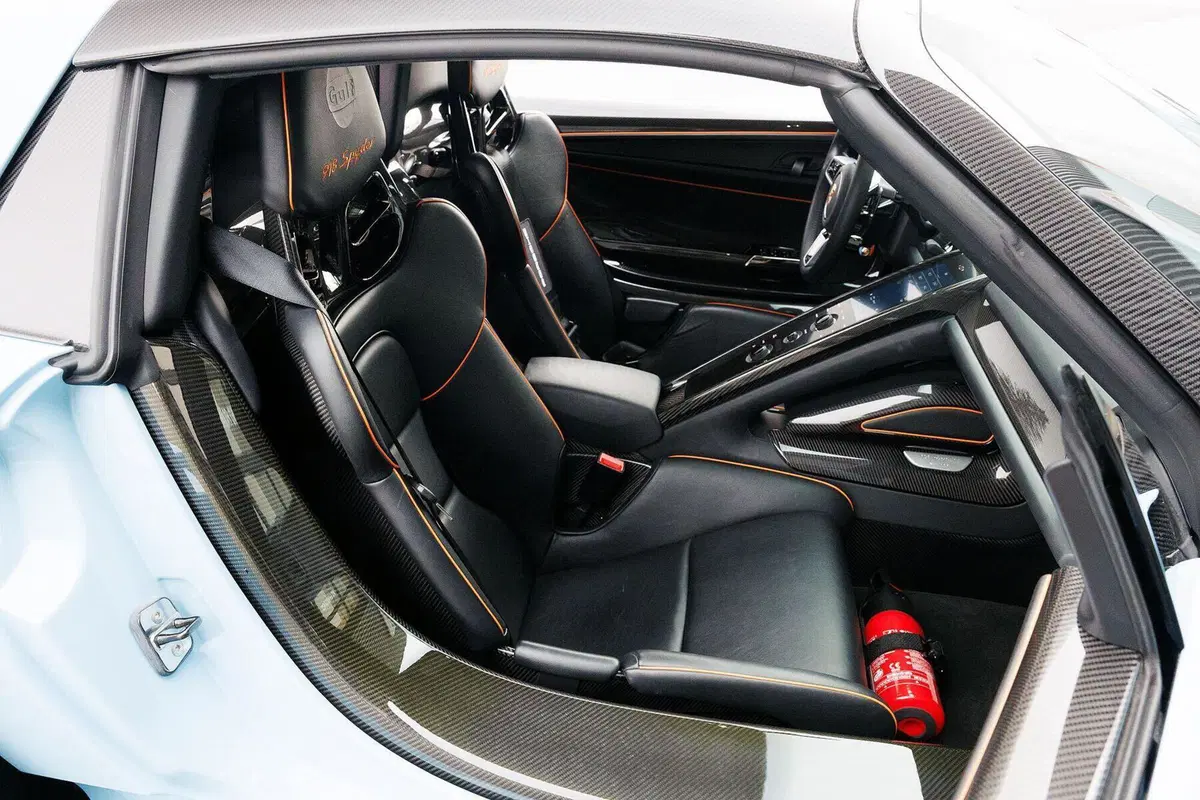 Una Porsche 918 Spyder Weissach all'asta. Preparate gli assegni