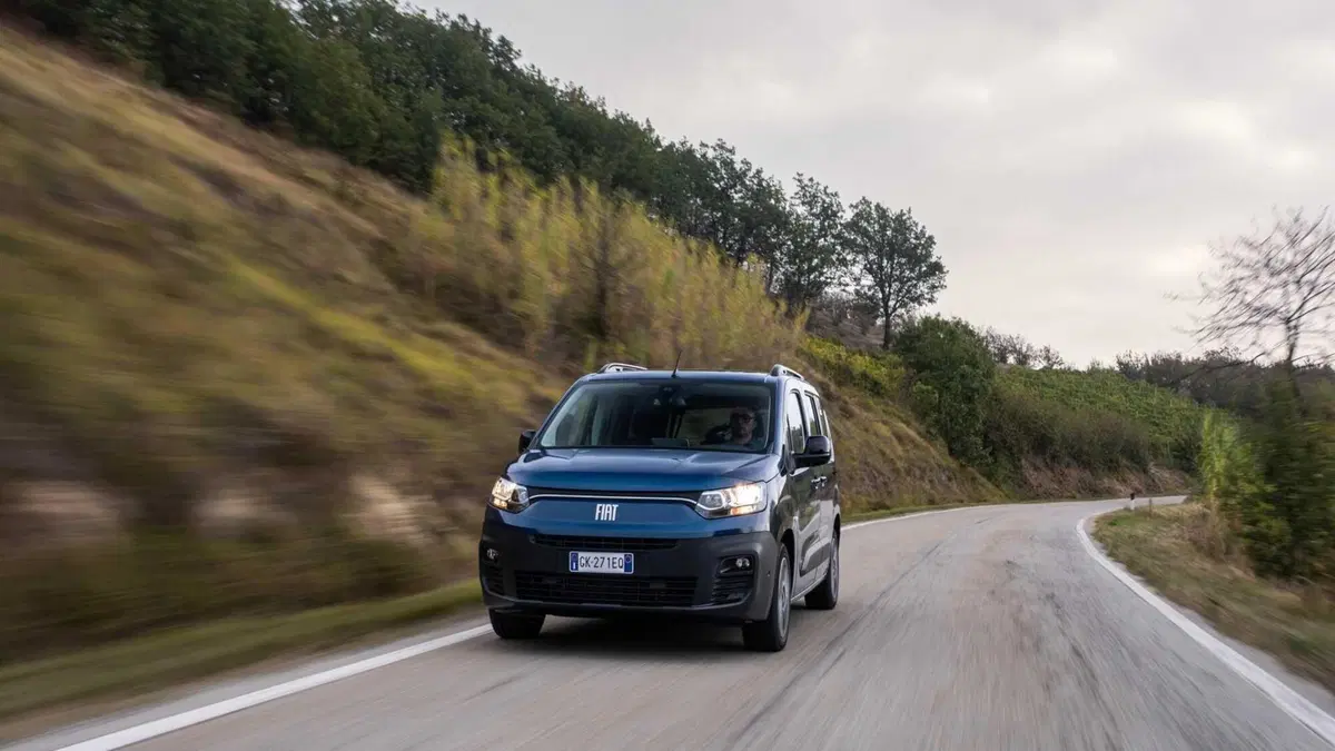 Fiat e-Doblò (2024-24) (3)