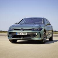 Volkswagen Passat 2024, Benzina, Diesel e Plug-In da 100 km! [VIDEO]