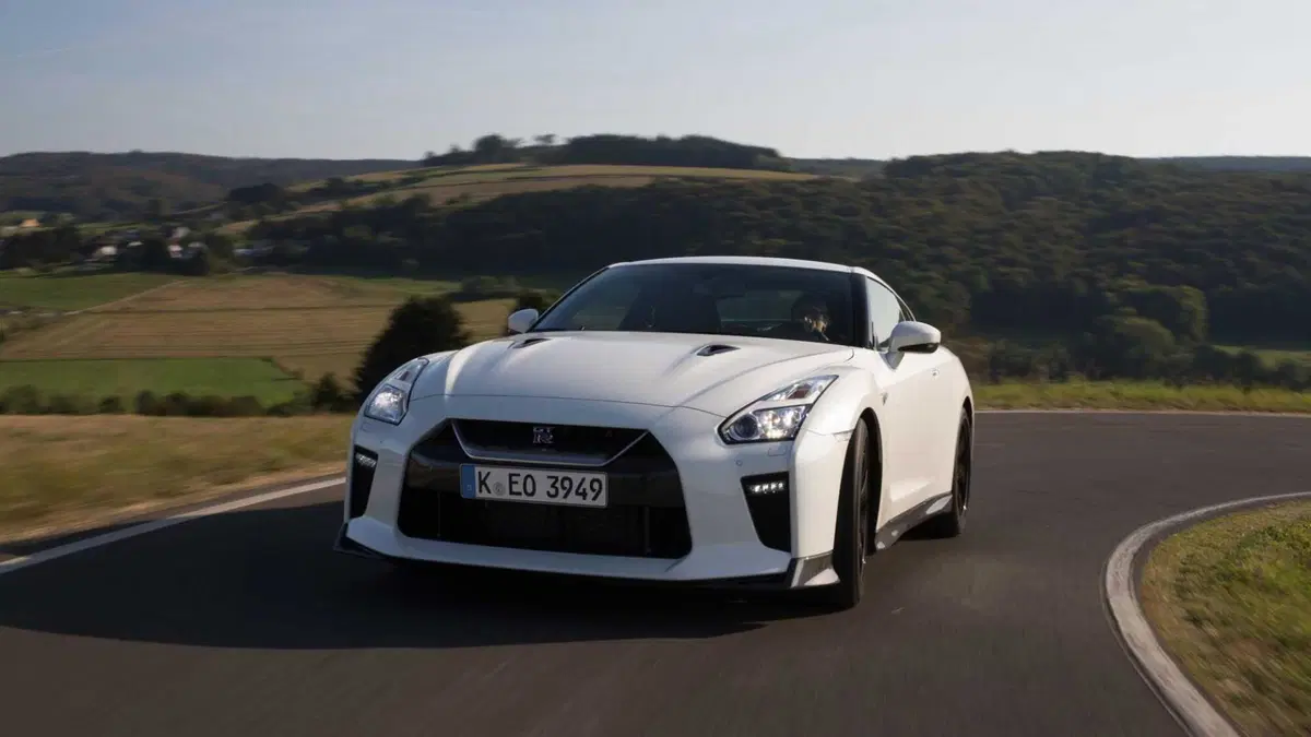 Nissan GT-R (2008-22) (2)