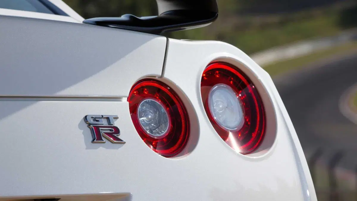 Nissan GT-R (2008-22) (13)