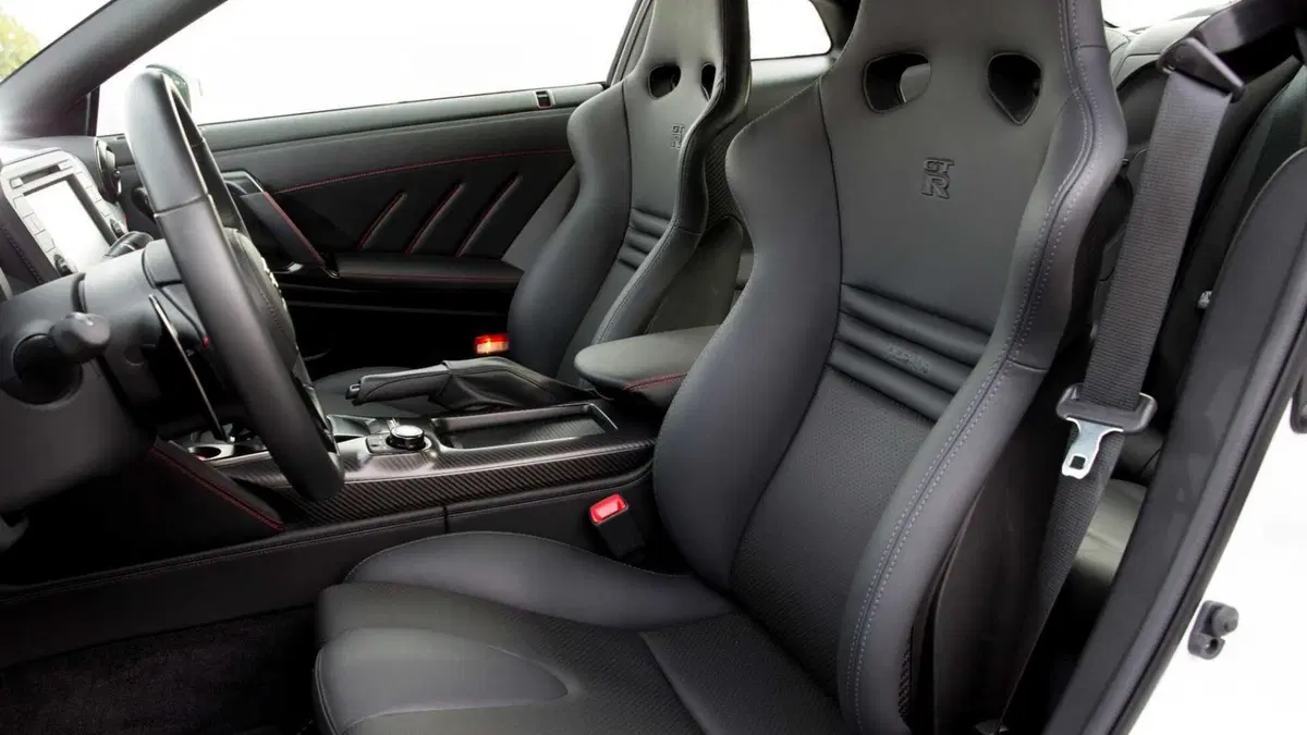Nissan GT-R (2008-22) (8)