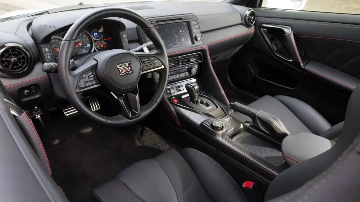 Nissan GT-R (2008-22) (9)