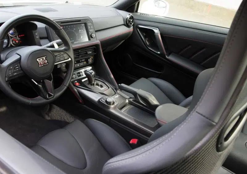 Nissan GT-R (2008-22) (7)