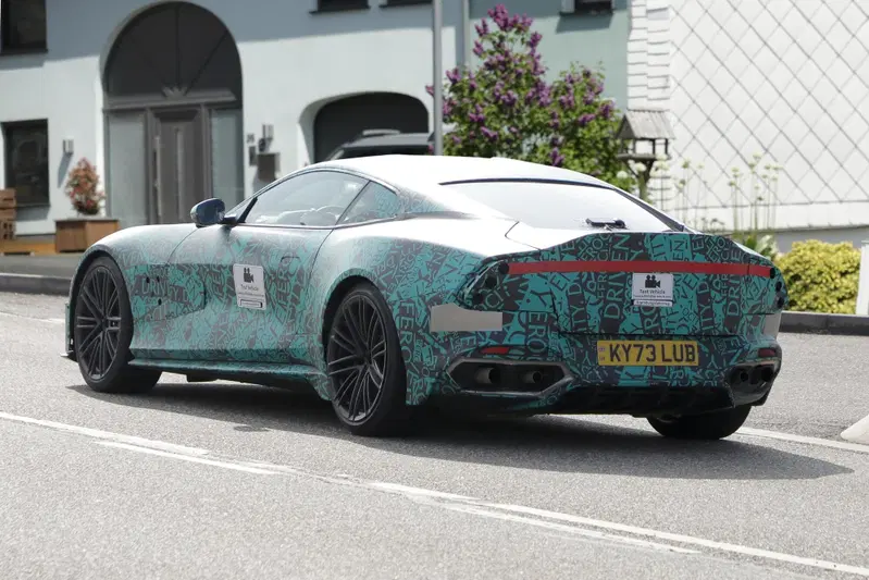Posteriore Aston Martin DBS