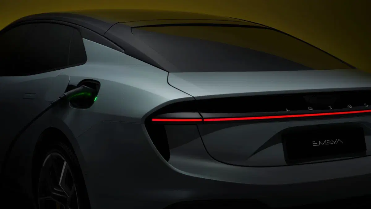 Lotus Emeya, i prezzi: si parte da 111.490 euro  (2)