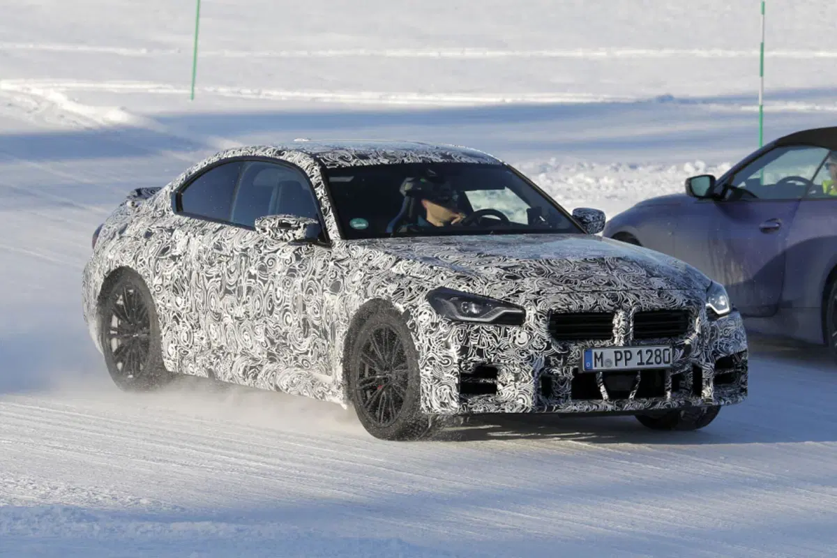 BMW M2 CS, ecco il prototipo della futura serie limitata [Foto Spia] (12)