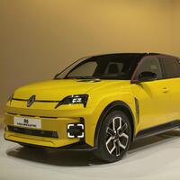 Nuova Renault 5, la variante base da 24.000 euro non avrà la ricarica rapida