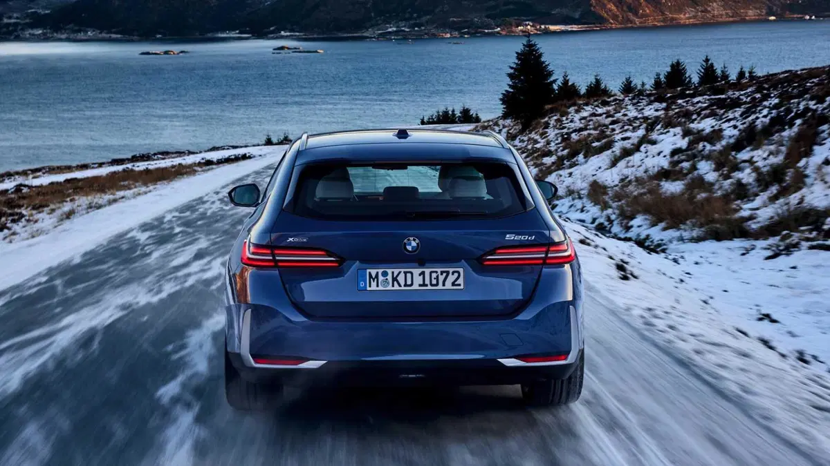 BMW Serie 5 Touring 520d  48V xdrive Special Edition auto (8)