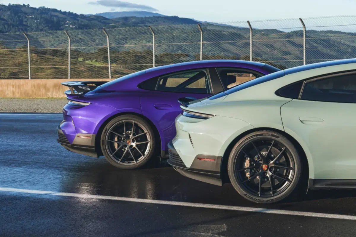 Porsche Taycan Turbo S: è la più potente di sempre, 0-100 in 2,2 secondi (2)