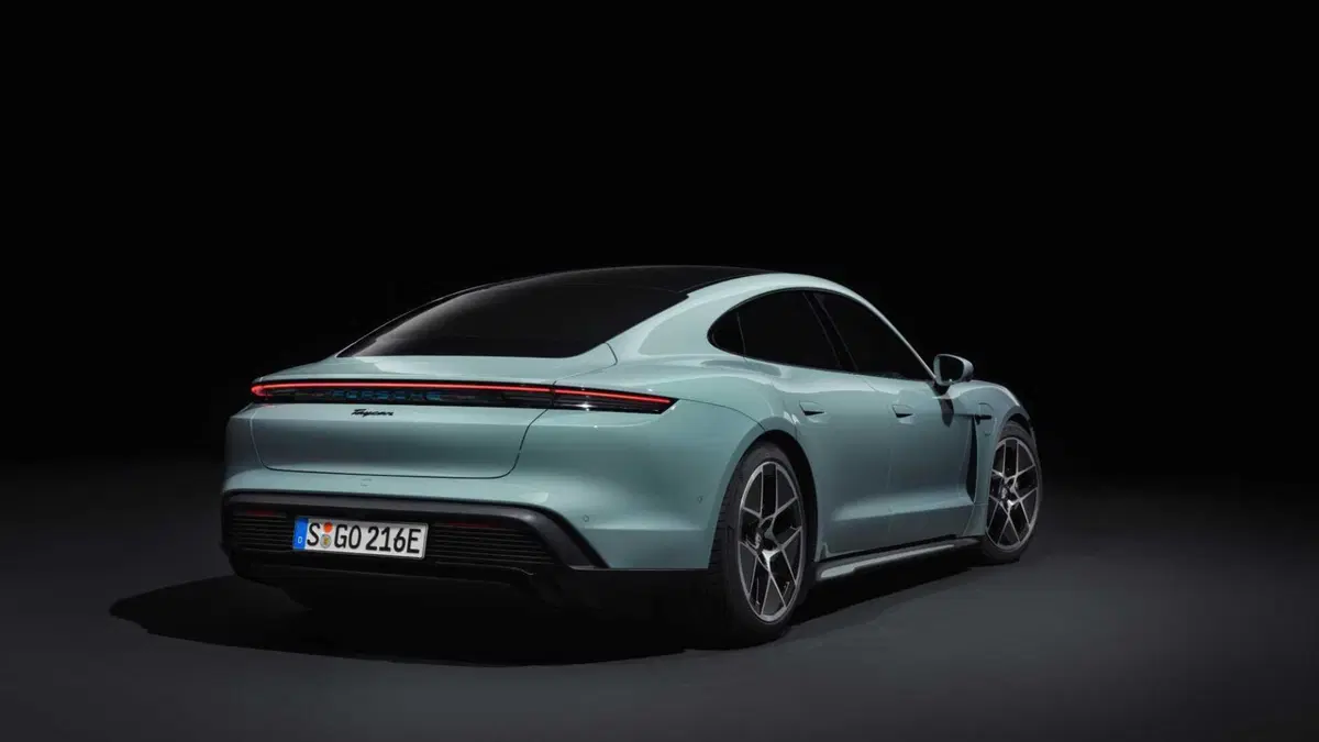 Porsche Taycan 4S 5p.ti (3)