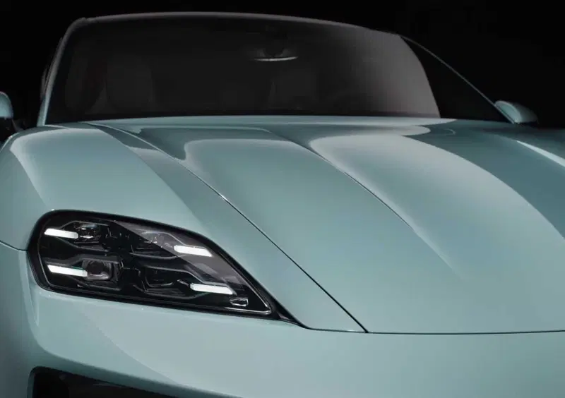 Porsche Taycan (2019-->>) (8)