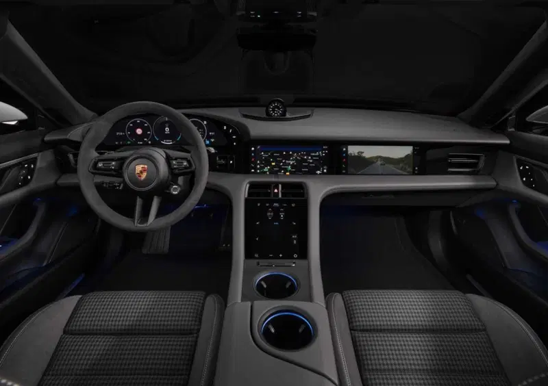 Porsche Taycan (2019-->>) (4)