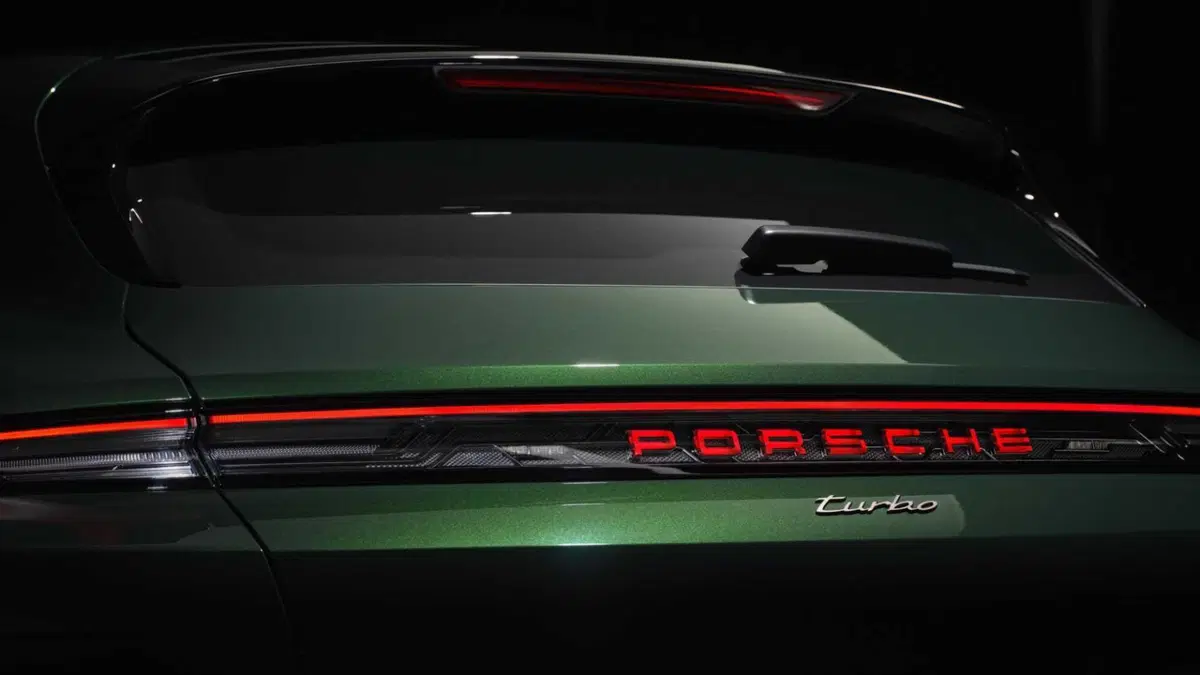 Porsche Taycan Cross Turismo (2021-->>) (11)