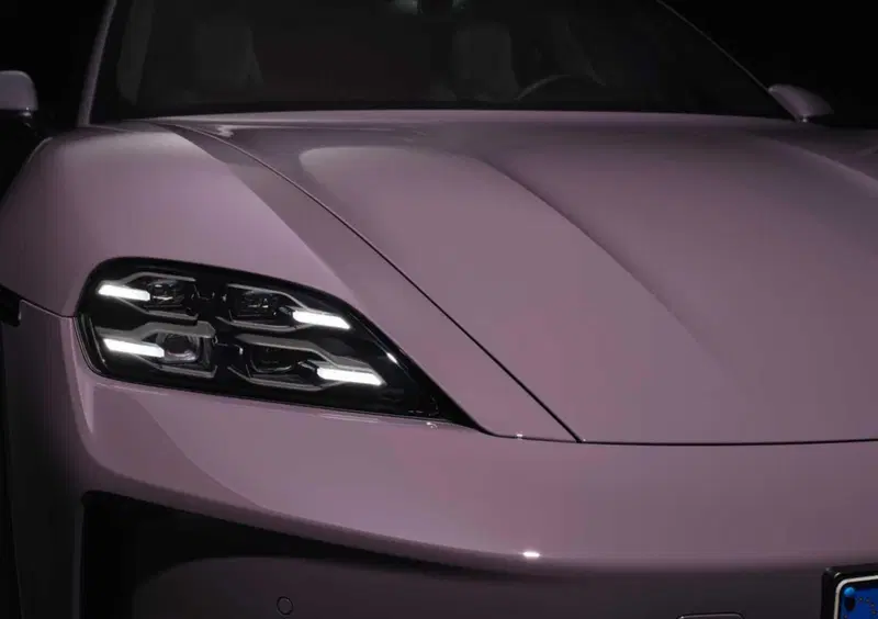 Porsche Taycan Sport Turismo (2021-->>) (6)