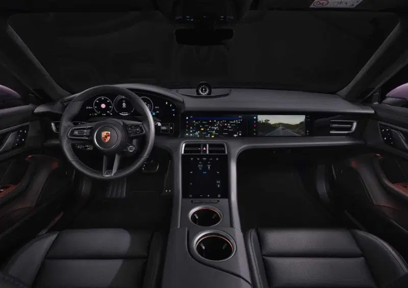 Porsche Taycan Sport Turismo (2021-->>) (4)