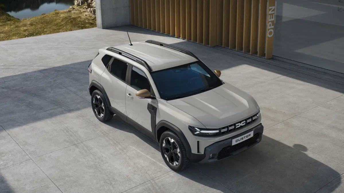 Dacia Duster 2024: aprono gli ordini da 19.700 euro (11)