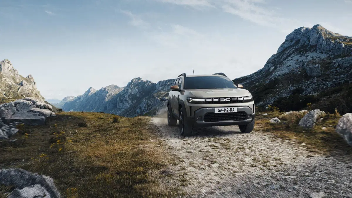 Dacia Duster 2024: aprono gli ordini da 19.700 euro (16)