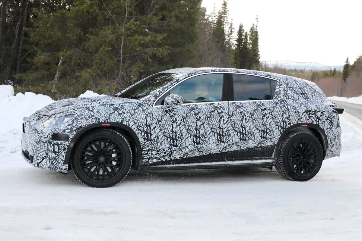 Mercedes AMG GLC, nel 2026 ci sarà l’elettrica AMG EQC [Foto Spia] (5)