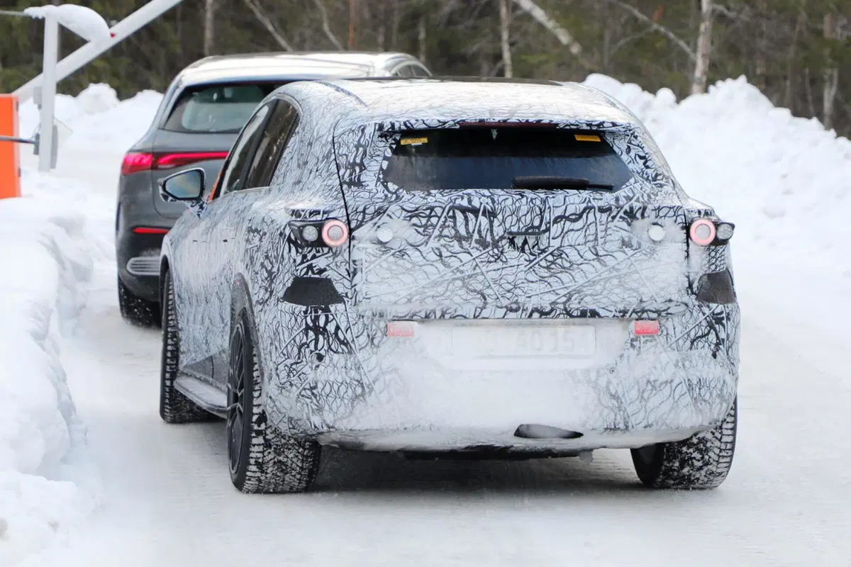 Mercedes AMG GLC, nel 2026 ci sarà l’elettrica AMG EQC [Foto Spia] (7)