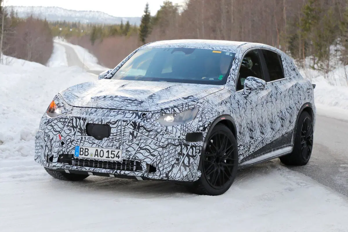 Mercedes AMG GLC, nel 2026 ci sarà l’elettrica AMG EQC [Foto Spia] (8)