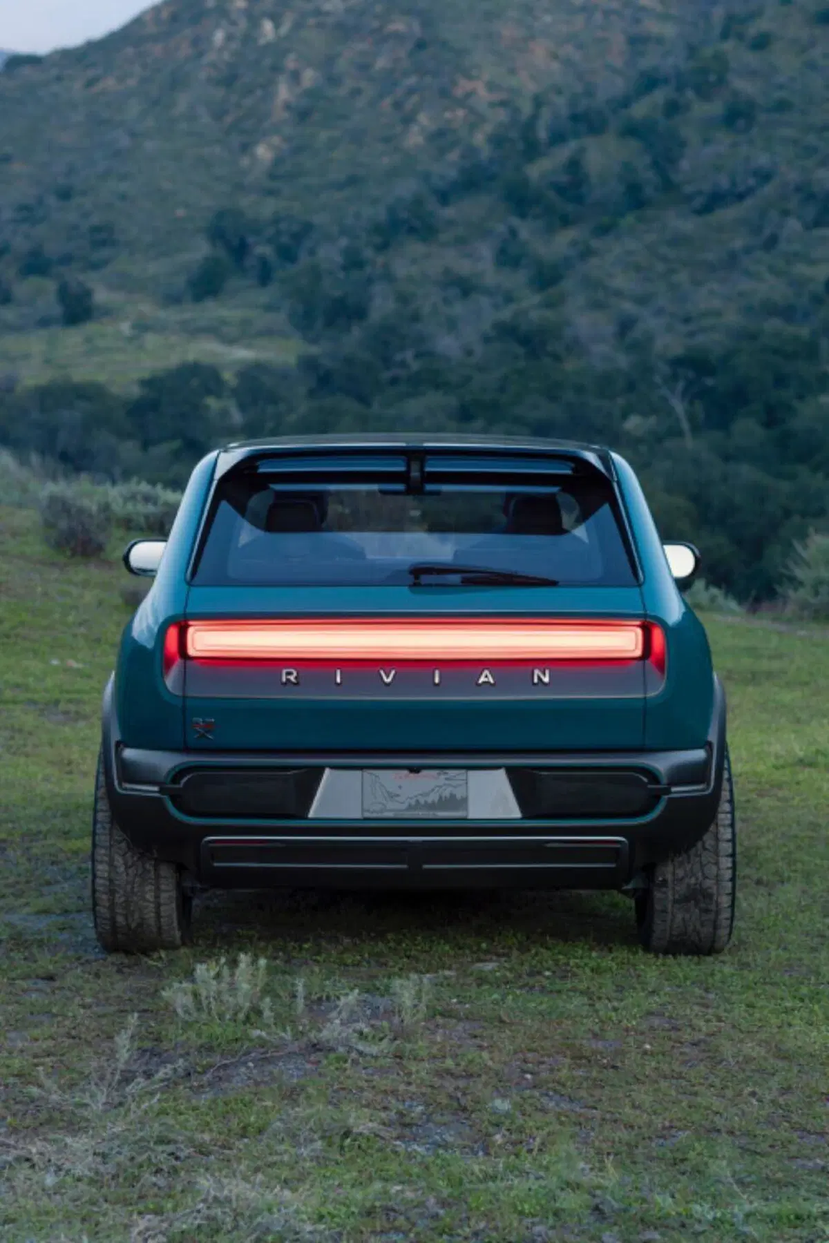 Rivian R3X: design oltre ogni aspettativa (2)