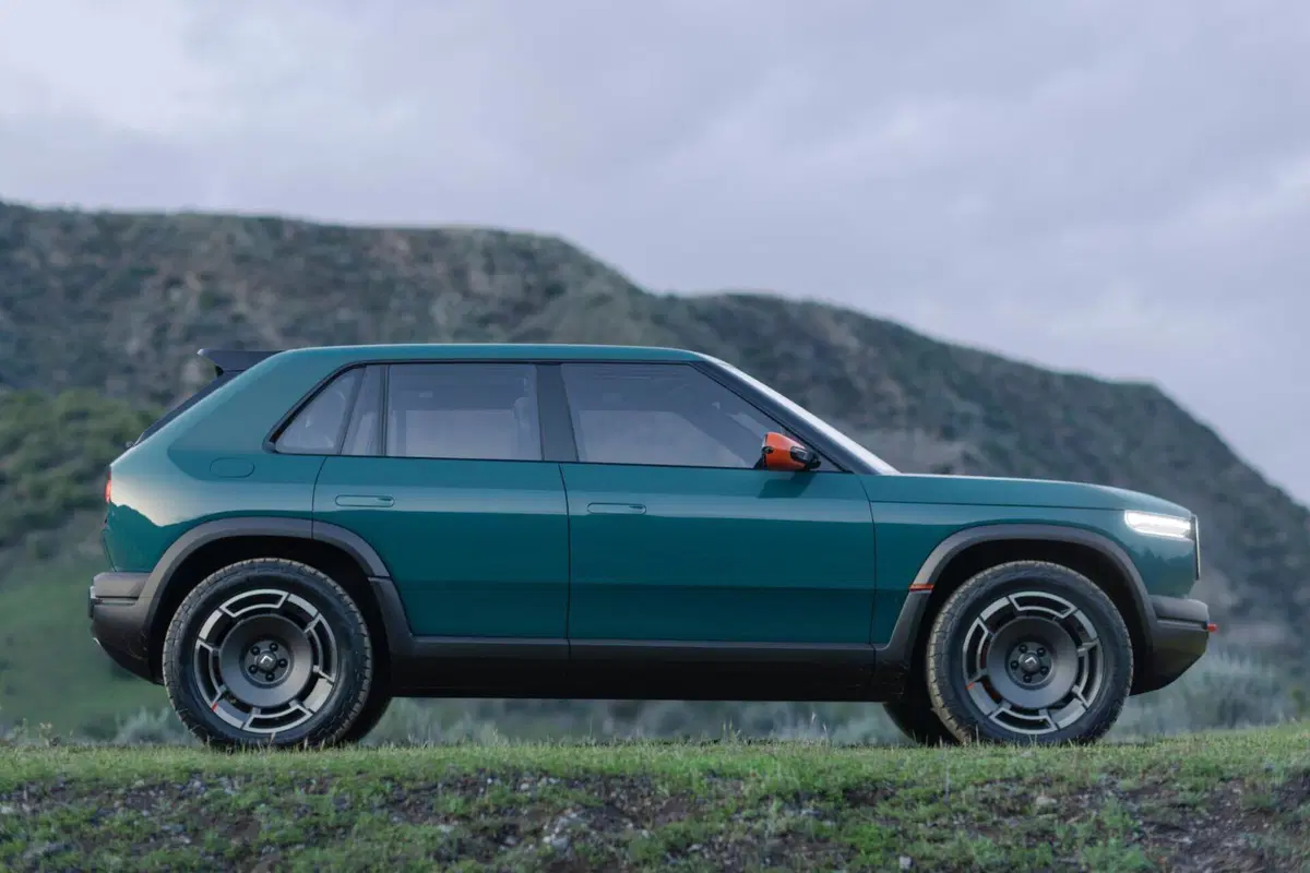 Rivian R3X: design oltre ogni aspettativa (3)