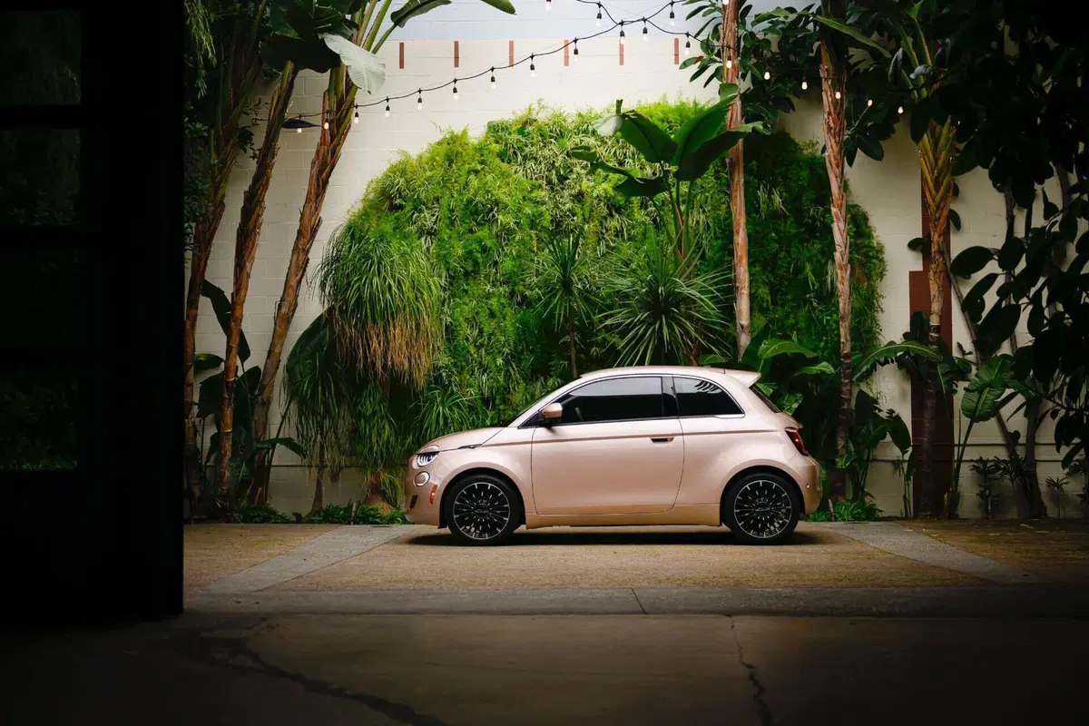 Fiat 500e: due versioni speciali. Una ha Andrea Bocelli 'dentro' (2)