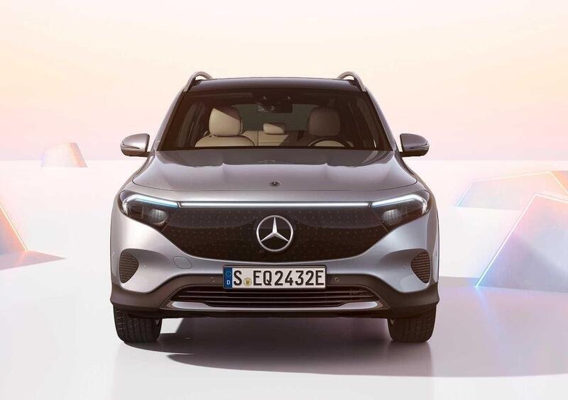 Mercedes-Benz EQB (2021->>) (2)