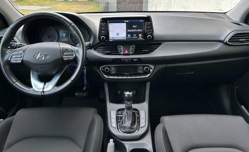 Hyundai i30 1.6 CRDi 110CV 5 porte Business del 2018 usata a Brescia (3)