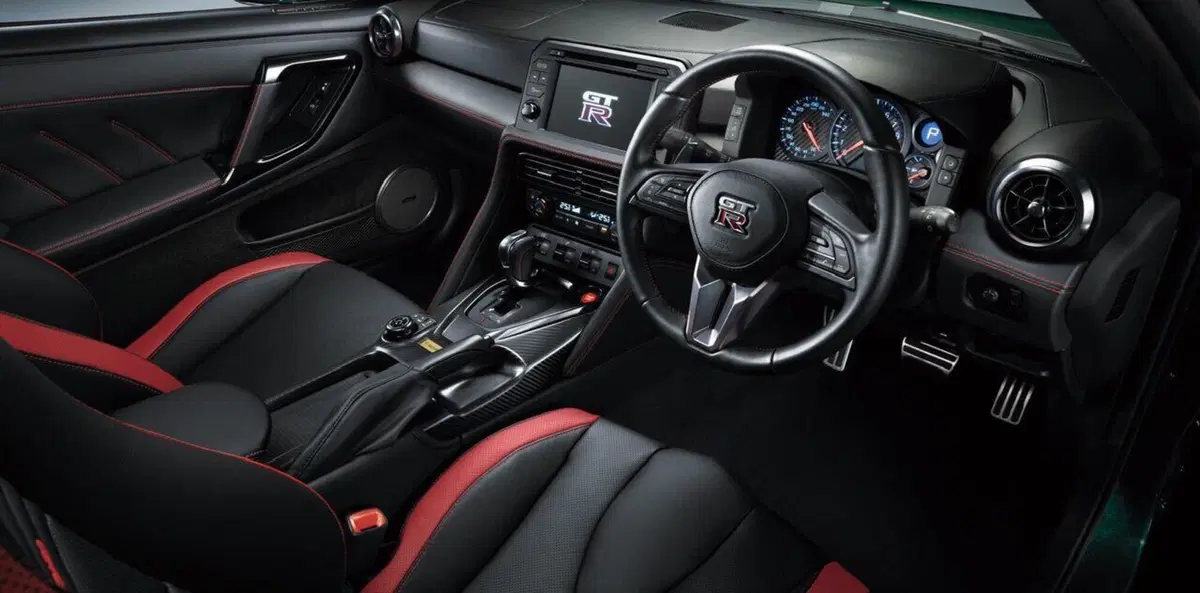 Nissan GT-R 2025: finisce un'era per la mitica sportiva 'pesante' (2)