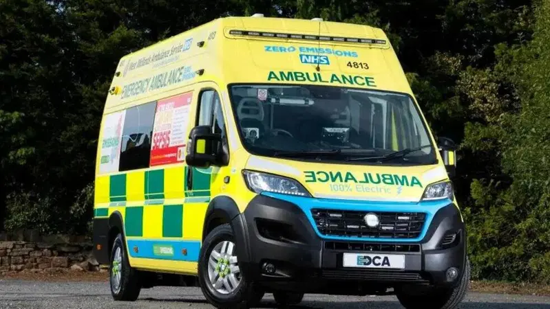 UK: le ambulanze elettriche preoccupano, troppo tempo perso per le ricariche 