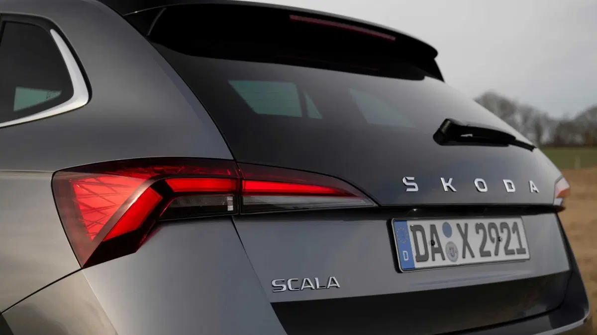 Skoda Scala 1.5 TSI ACT DSG Sport (12)
