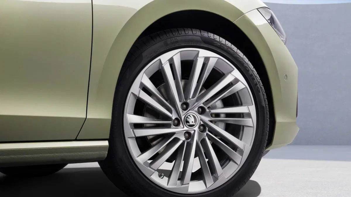 Skoda Superb Station Wagon (2015-24) (14)