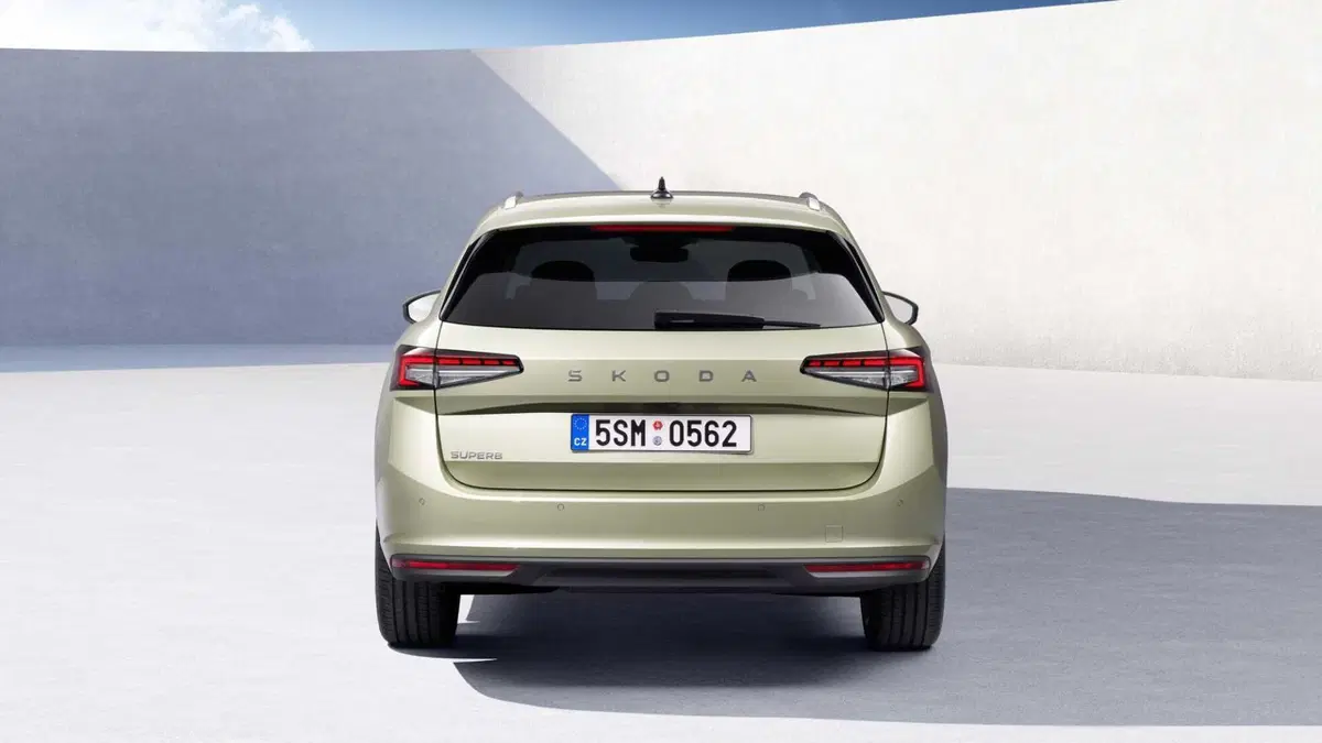Skoda Superb Station Wagon (2015-24) (4)
