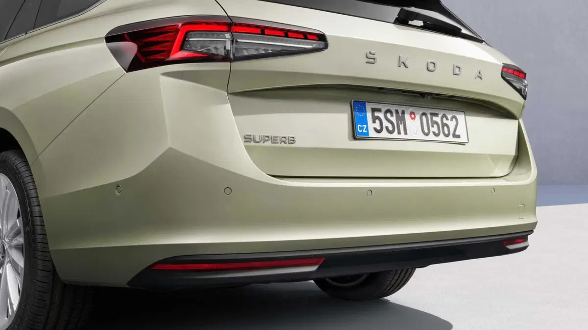 Skoda Superb Station Wagon (2015-24) (15)