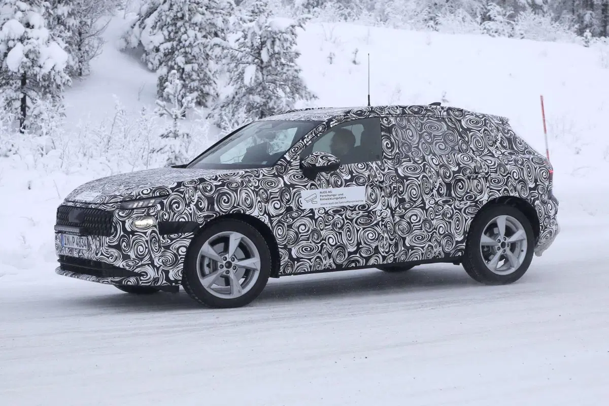 Guai in vista per Audi: il prototipo della nuova Q3 si è schiantato (6)